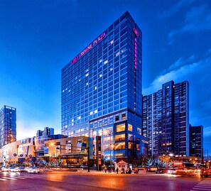 Exterior - Crowne Plaza Kunshan by IHG (Suzhou)
