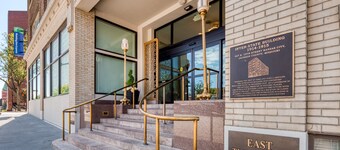 Holiday Inn Express Kansas City Downtown by IHG