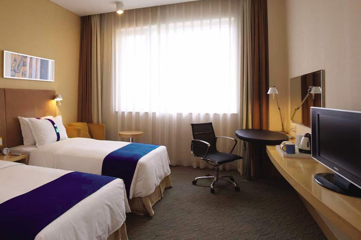 In-room safe, desk, blackout drapes, soundproofing