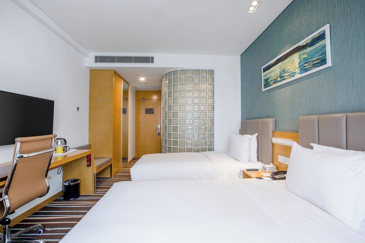2 Twin Beds Standard | In-room safe, desk, blackout drapes, soundproofing
