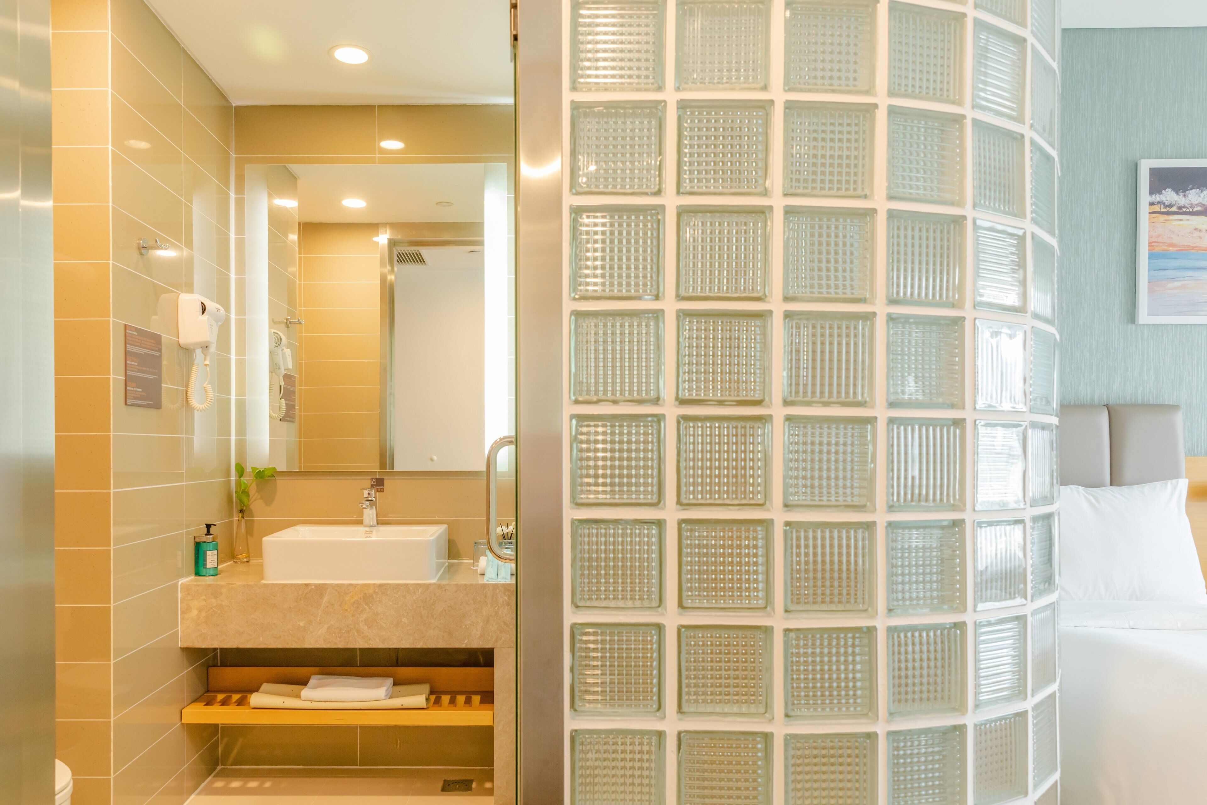 shower, free toiletries, hair dryer, slippers