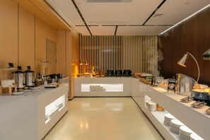 Desayuno (CNY 48 por persona)