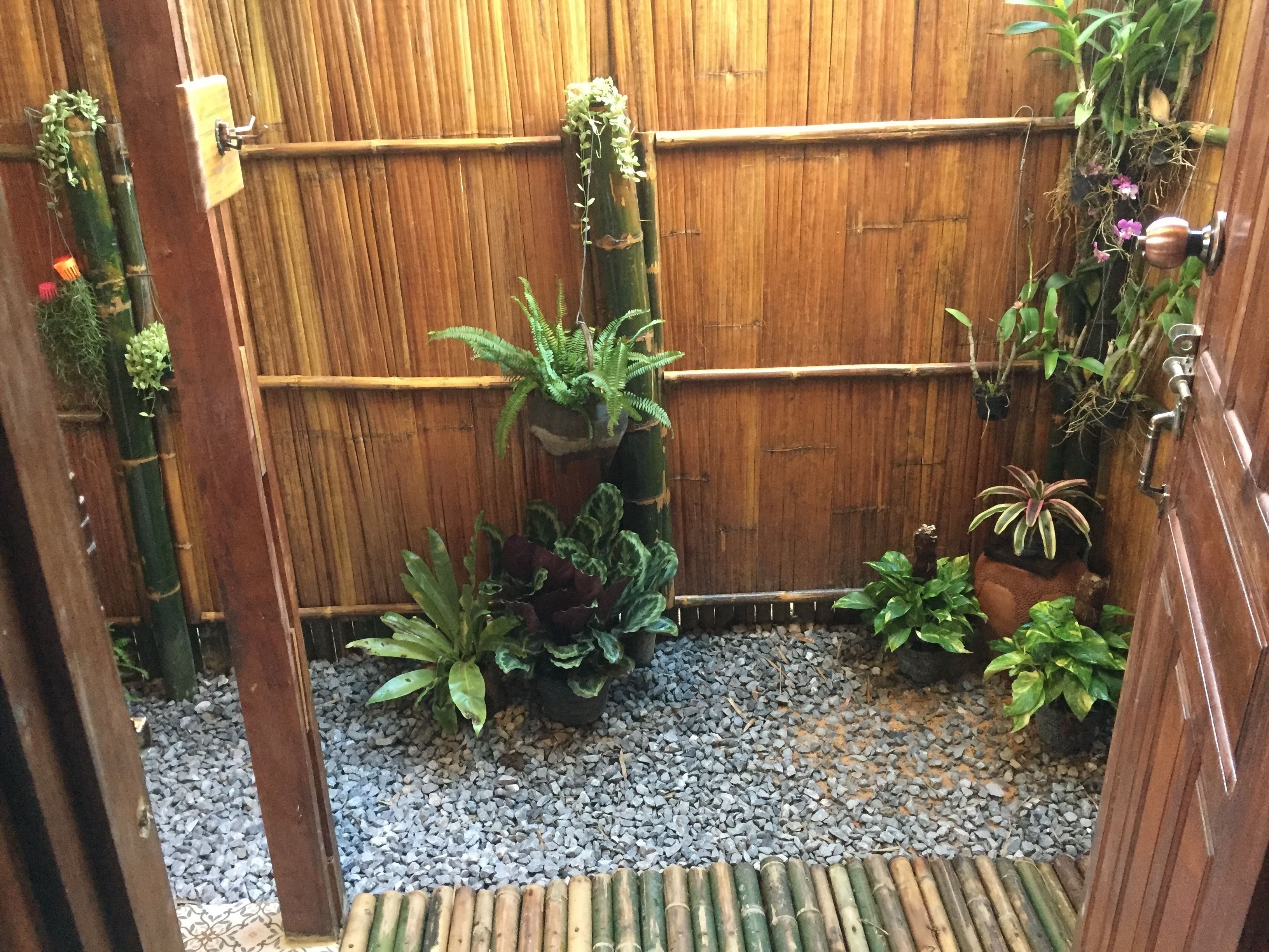 Mountain & Farm View Villa | Bathroom | Shower, free toiletries, hair dryer, towels