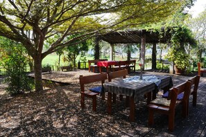 Outdoor dining - Love Pai Home (Pai)