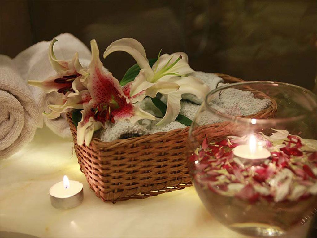 deluxe double or twin room | bathroom amenities | rainfall showerhead, free toiletries, hair dryer, bidet