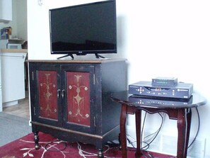 2 bedrooms, iron/ironing board, free WiFi, bed sheets - Canora Cozy Cottage (Canora)