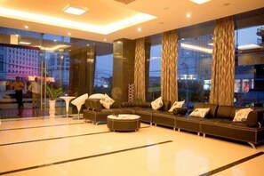 Lobby sitting area - La Lanette Hotel Hue (Hue)