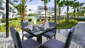 朝食、ランチ、ディナーに営業 (ベトナム料理)