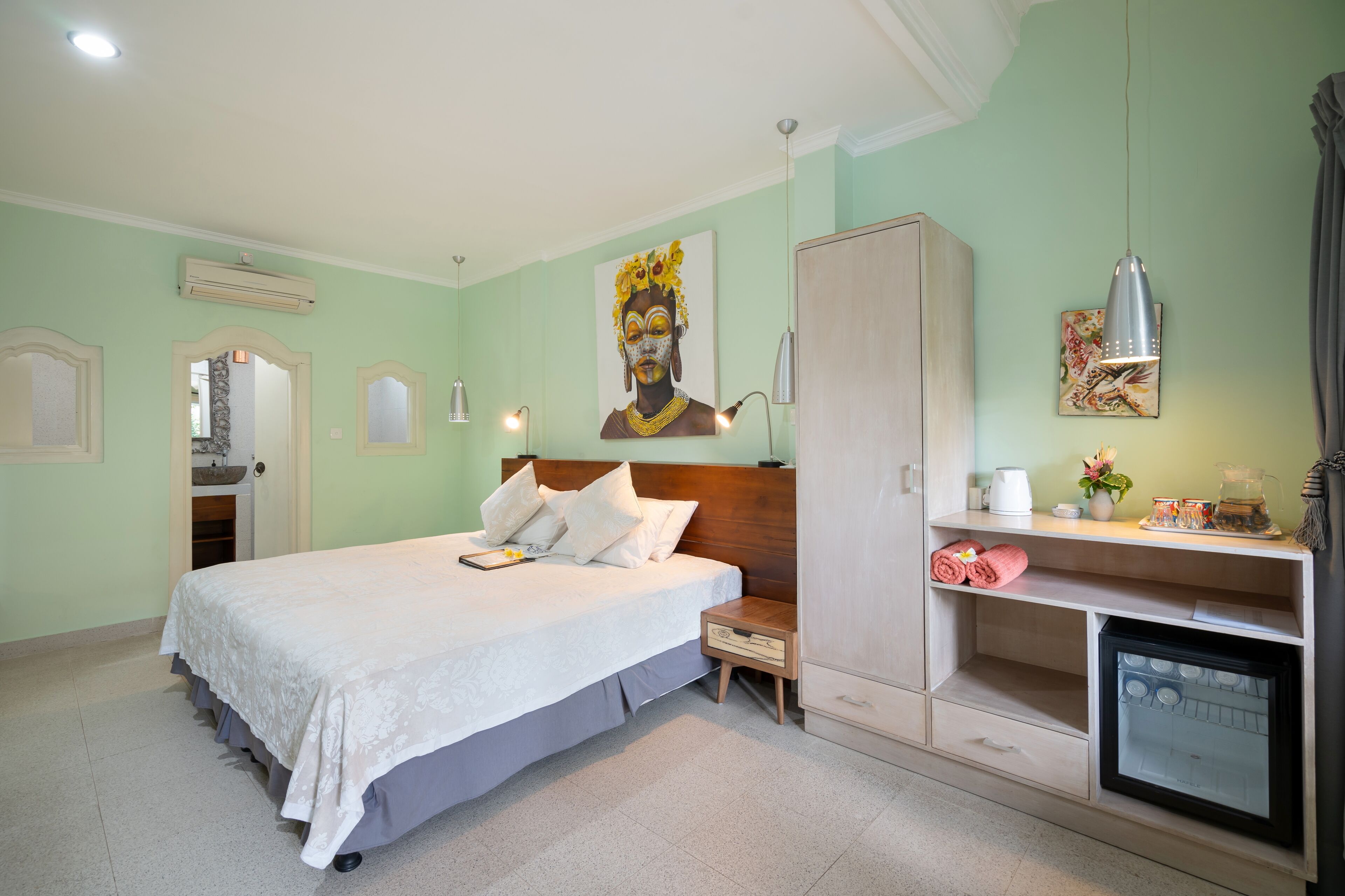 埃及棉床單、高級寢具、迷你吧、房內夾萬