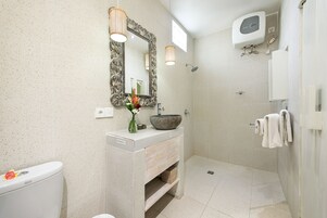 Shower, rainfall showerhead, eco-friendly toiletries, hair dryer