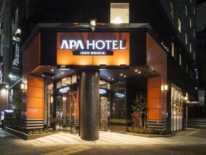 Front of property - APA Hotel Higashi Shinjuku Kabukicho Higashi (Tokyo)