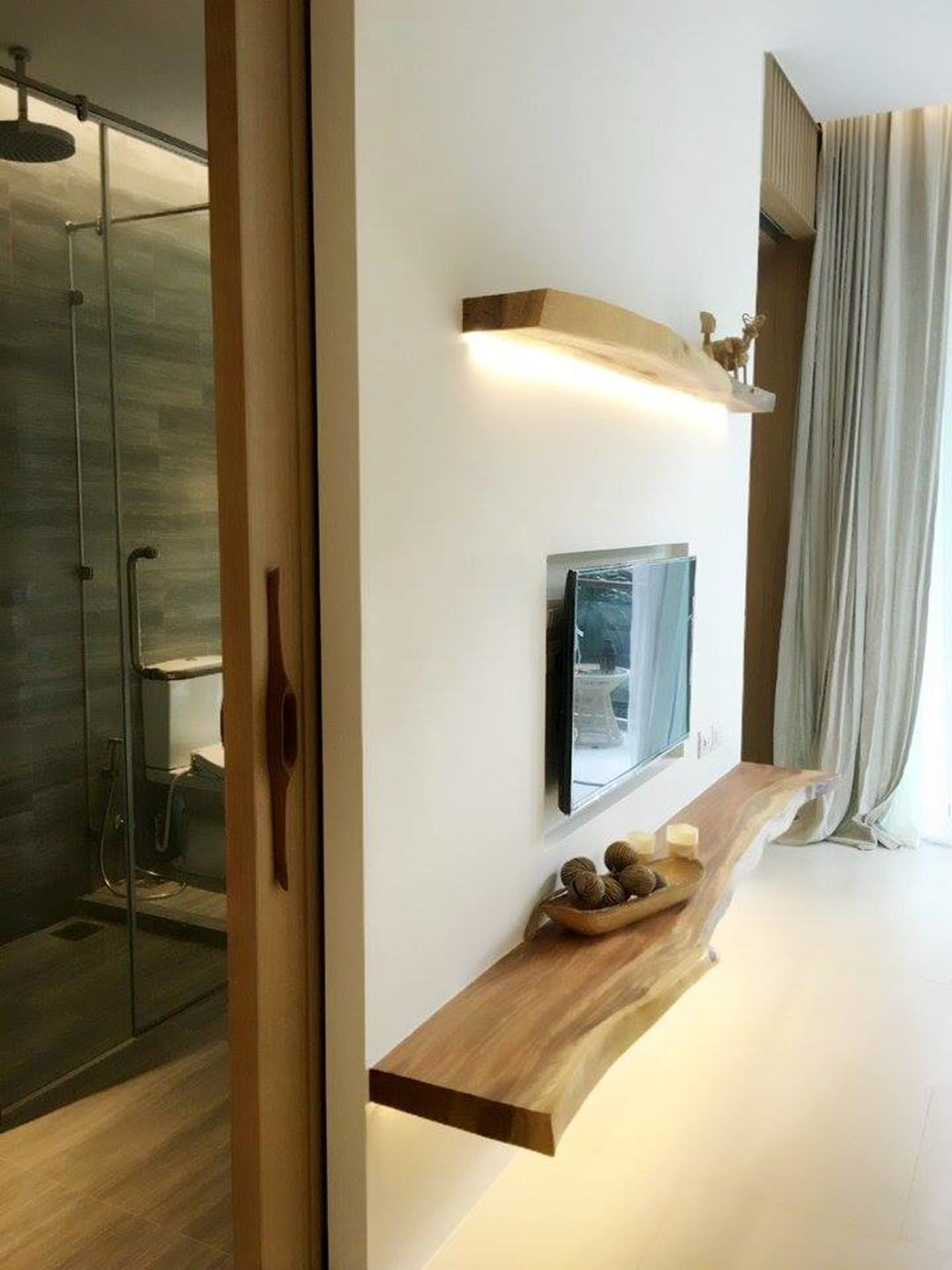 premium bedding, down duvets, free minibar, in-room safe