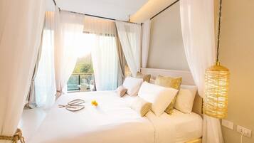 Oriental Room Double Bed | Premium bedding, down comforters, free minibar, in-room safe