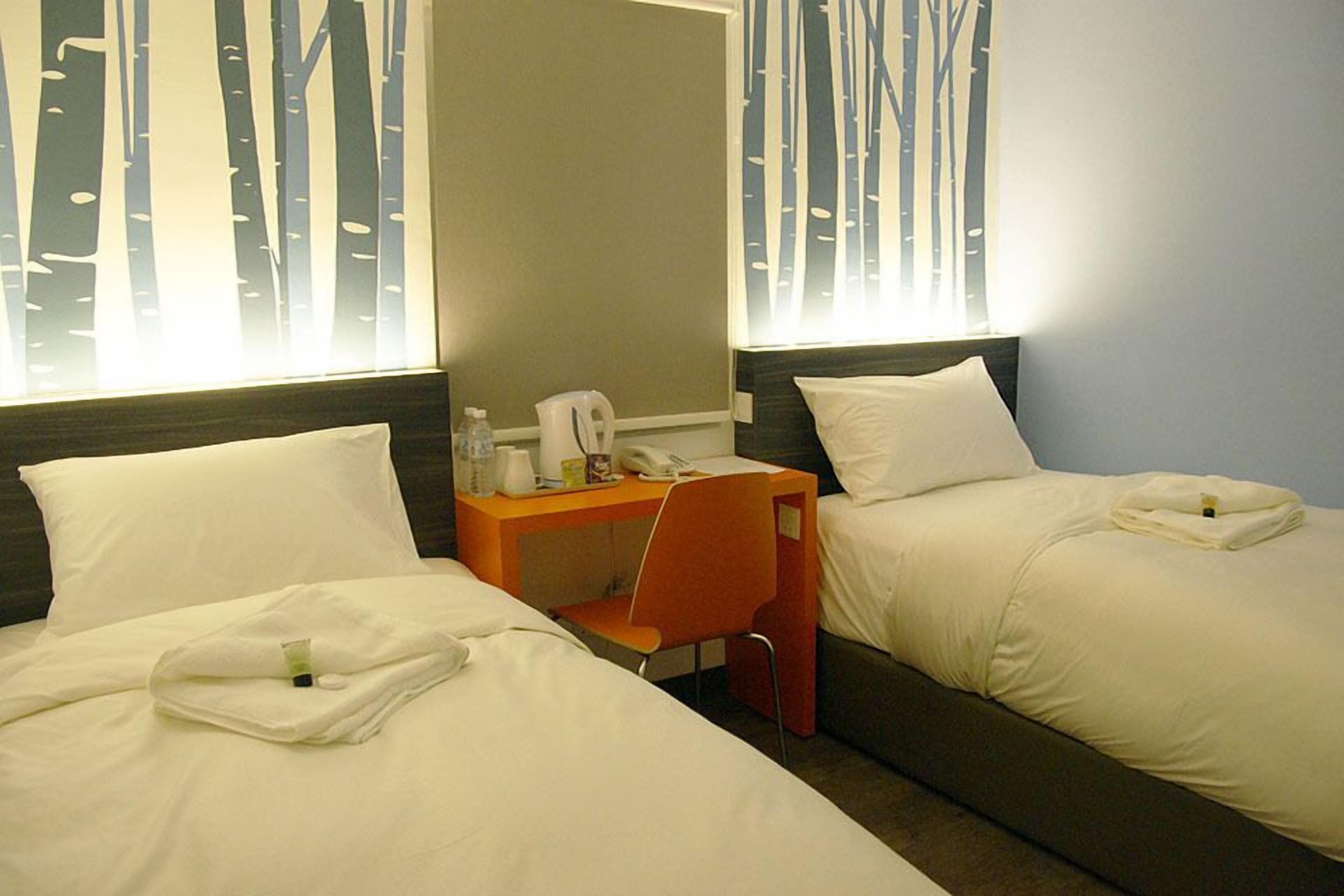 standard room (twin) | in-room safe, desk, soundproofing, iron/ironing board