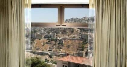 Jabal Amman Hotel