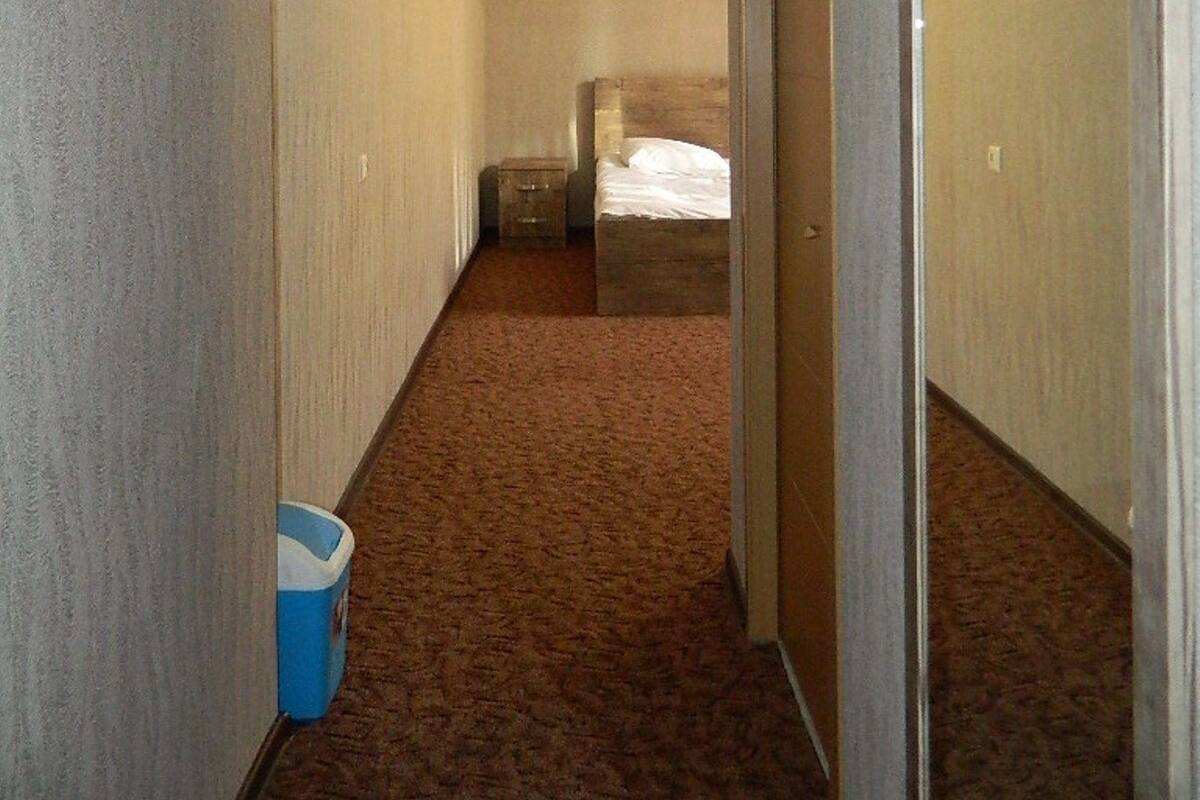 Kamar Double atau Twin, kamar mandi umum | Meja kerja, tempat tidur lipat/tambahan, dan Wi-Fi gratis