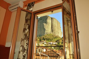 Tabla de planchar con plancha y wifi gratis 