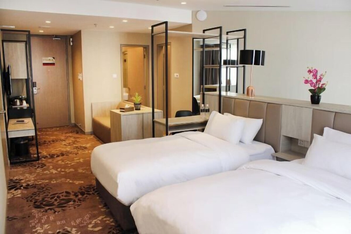 In-room safe, desk, blackout drapes, soundproofing