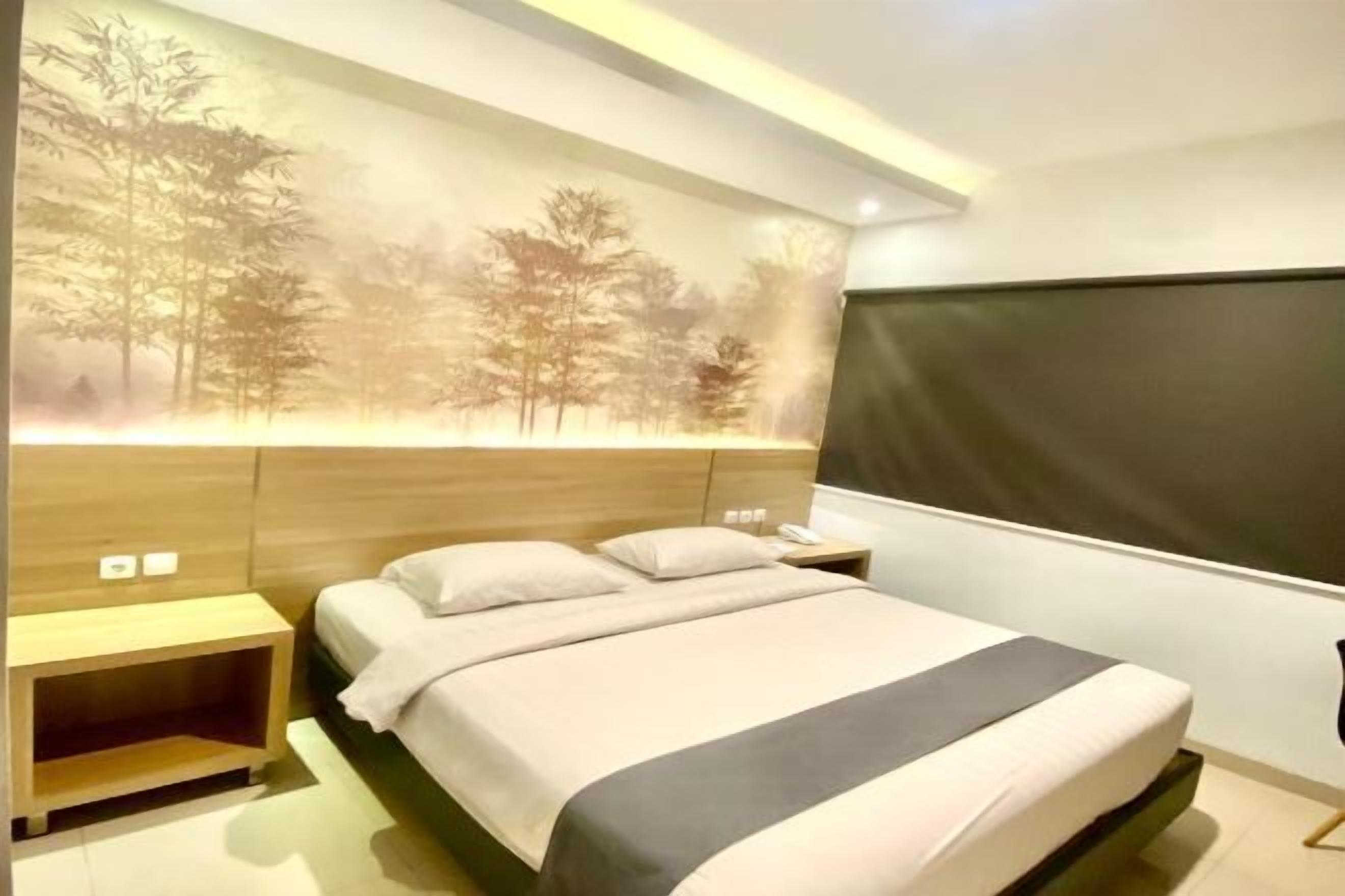 Hochwertige Bettwaren, Zimmersafe, Schreibtisch, schallisolierte Zimmer