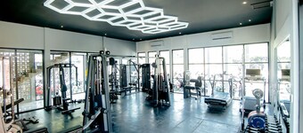 Front One Hotel Purwodadi