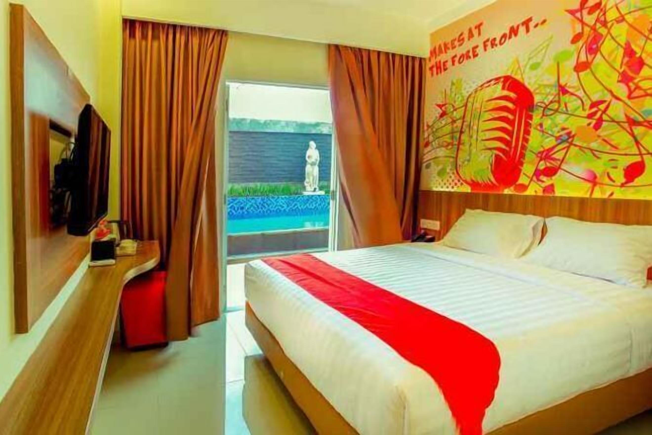 Hochwertige Bettwaren, Zimmersafe, Schreibtisch, schallisolierte Zimmer