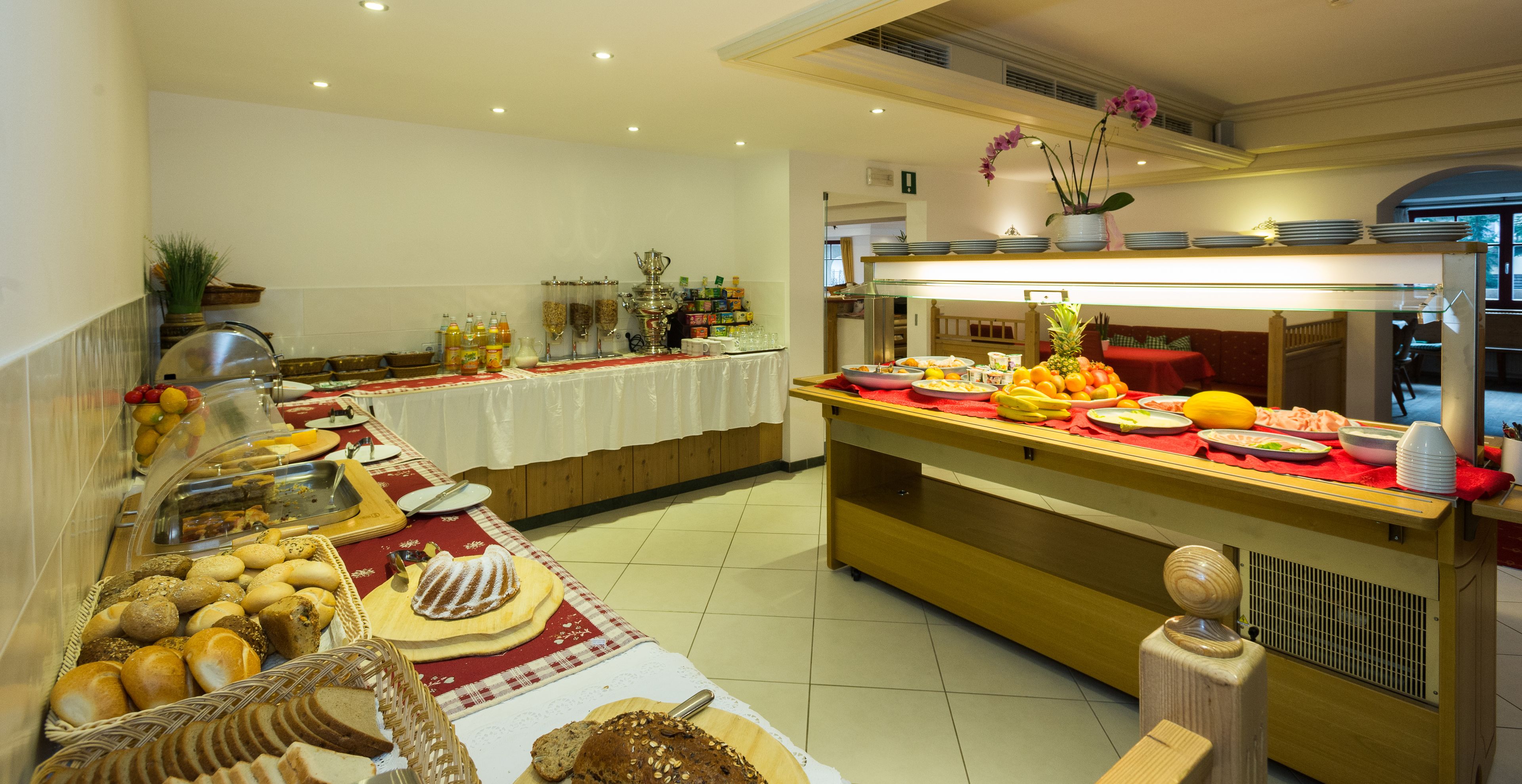 Desayuno buffet incluido todos los días 