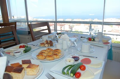 Dort Mevsim Suit Otel