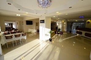 Lobby - Dort Mevsim Suit Otel (Çanakkale)