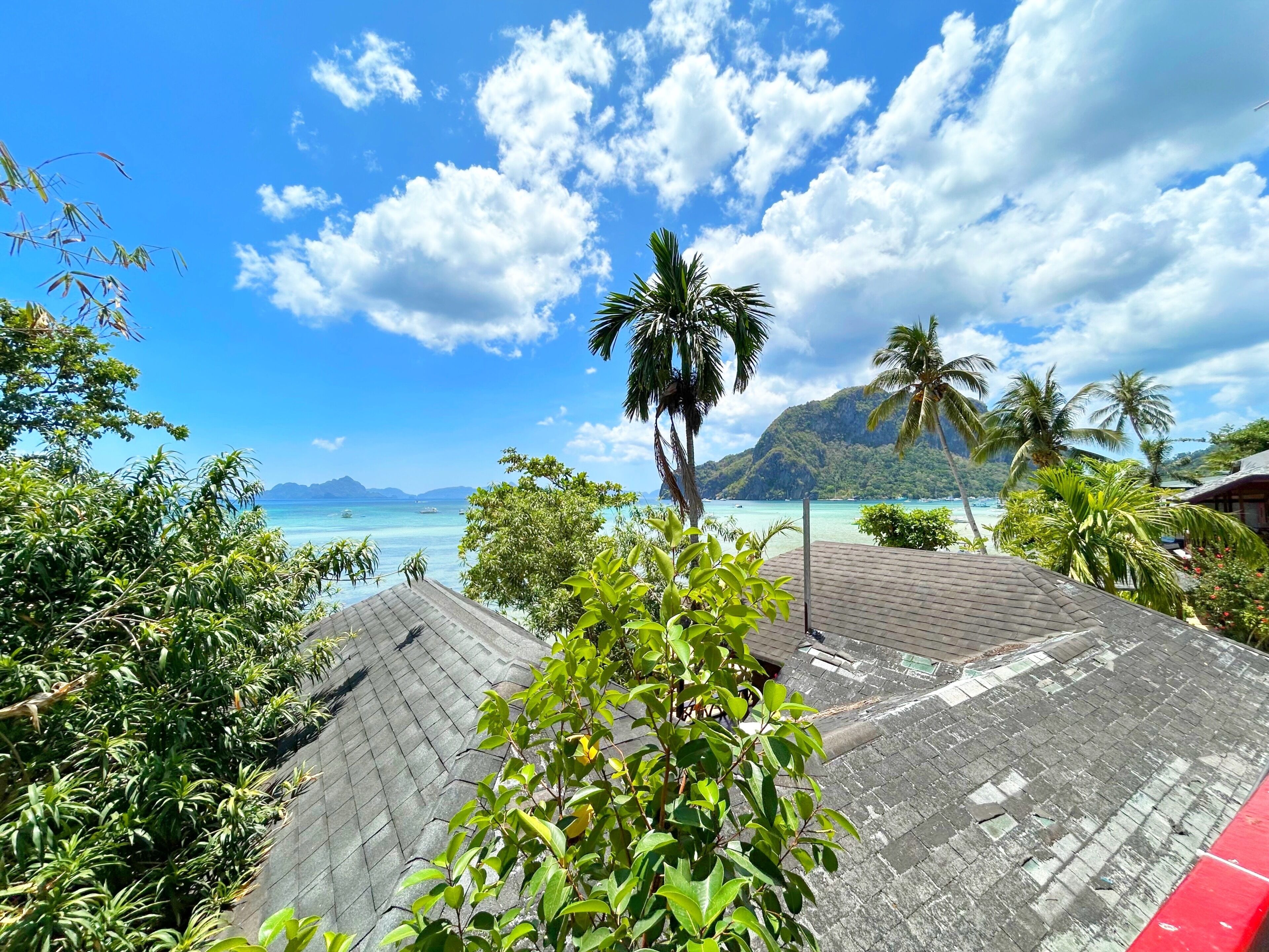 Oceanview Family Room 2 Queen & 2 Single Beds | Egyptian cotton sheets, premium bedding, in-room safe, desk