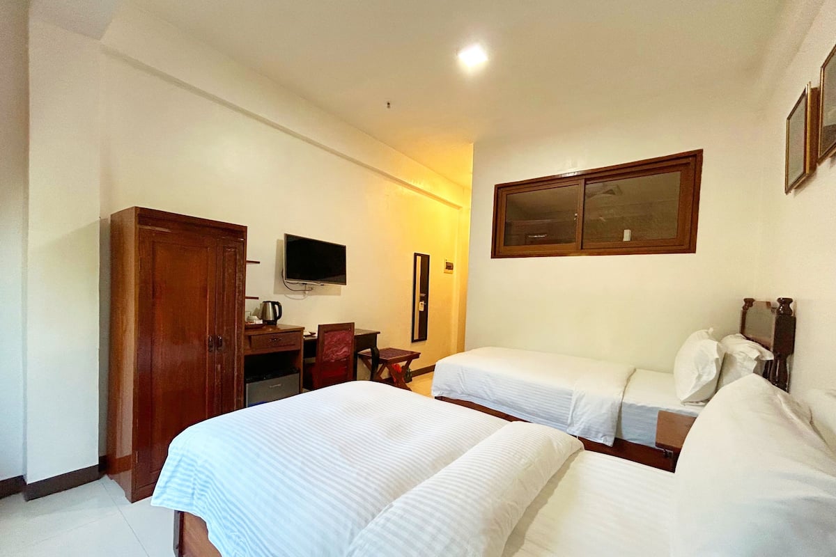 Standard Room Twin | Egyptian cotton sheets, premium bedding, in-room safe, desk