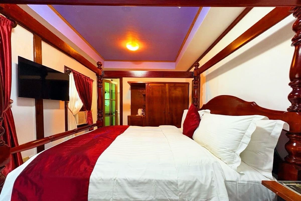 Oceanview Vip King | 1 bedroom, Egyptian cotton sheets, premium bedding, down comforters