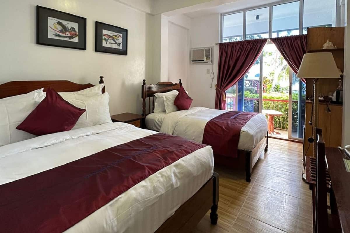 1 bedroom, Egyptian cotton sheets, premium bedding, down duvets