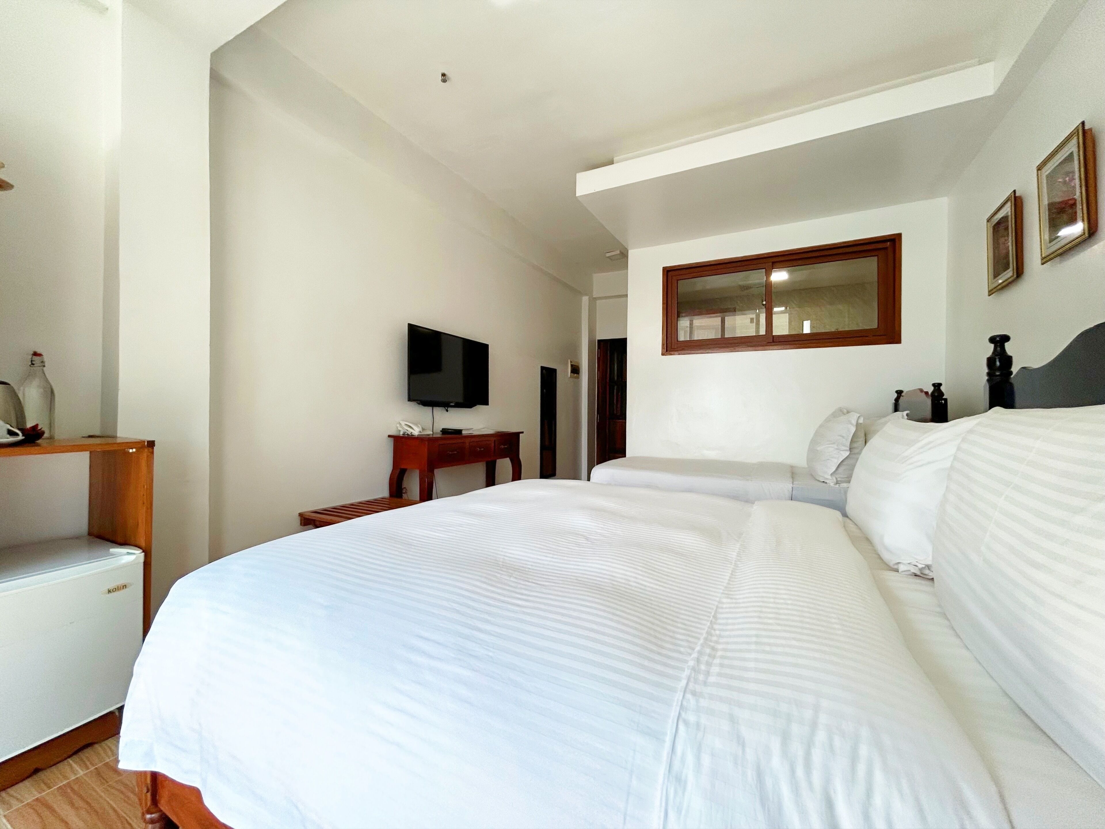 Oceanview Premiere Triple | Egyptian cotton sheets, premium bedding, in-room safe, desk