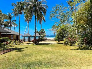 Villa familiar, 2 camas de matrimonio, no fumadores, baño privado | Vistas al jardín