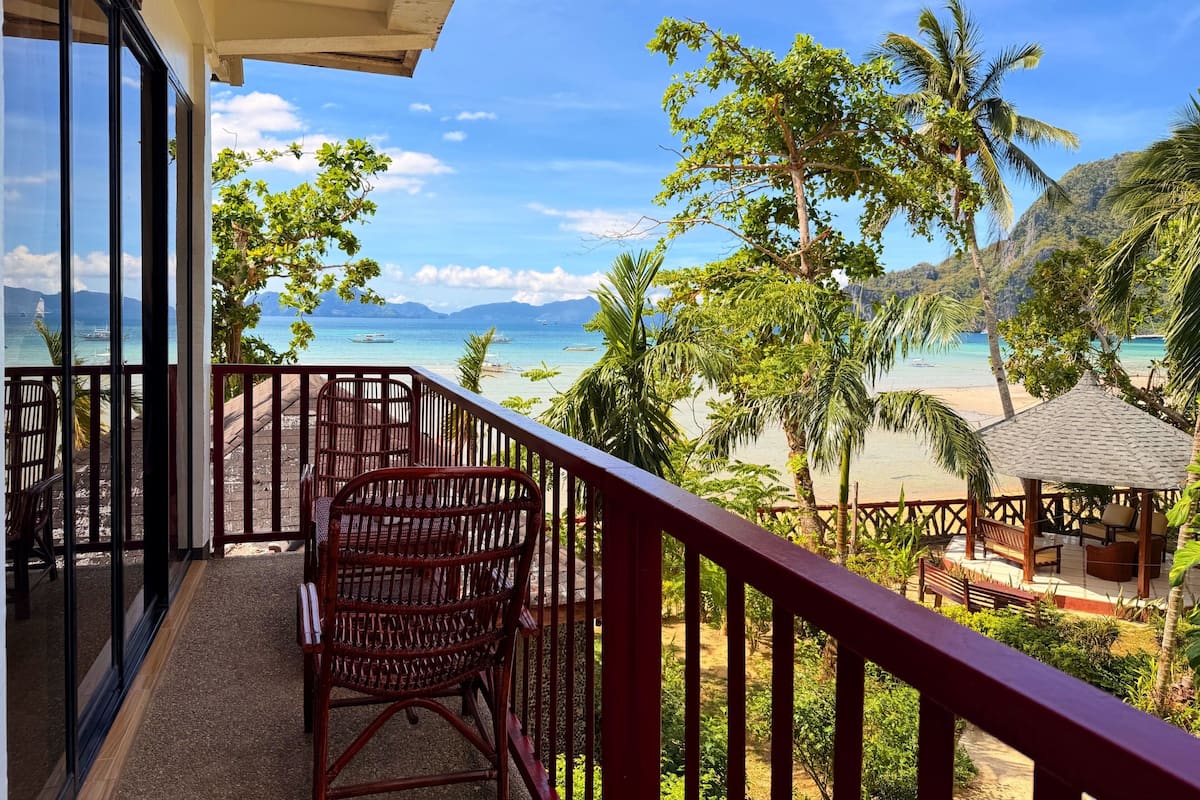 Oceanview Family Room 1 Queen and 2 Single Beds | View from room