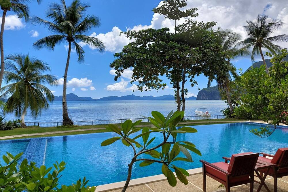 Doublegem Beach Resort and Hotel
