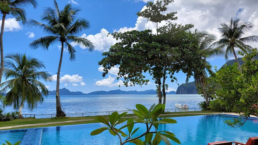 Doublegem Beach Resort and Hotel