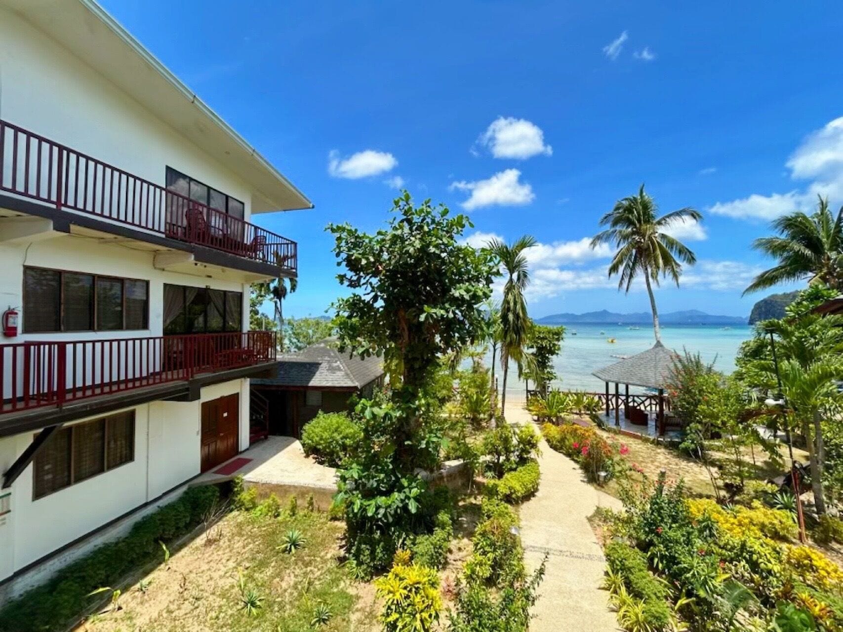 Standard Barkadahan Room | Garden view