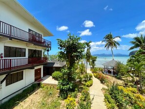 Gardenview Dormitory | Garden view - Doublegem Beach Resort and Hotel (El Nido)
