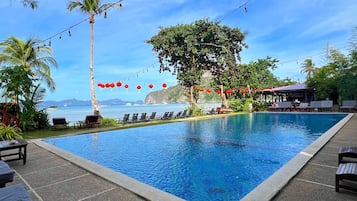 Outdoor pool, open 6 AM to 8:00 PM, free cabanas, sun loungers