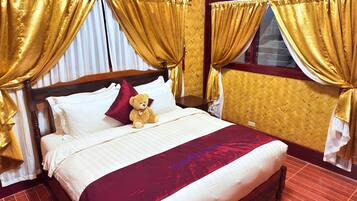 Egyptian cotton sheets, premium bedding, down duvets, in-room safe