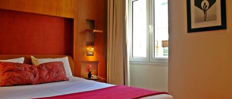 Doppia Economy | Una cassaforte in camera, una scrivania, tende oscuranti, Wi-Fi gratuito