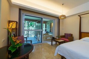 Minibar, in-room safe, desk, blackout drapes