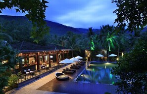 Bar (on property) - Narada Resort & Spa Qixian Mount (Baoting)