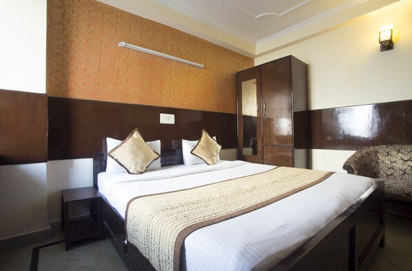 Rum | Värdeförvaringsskåp på rummet, skrivbord, ljudisolering och gratis wi-fi