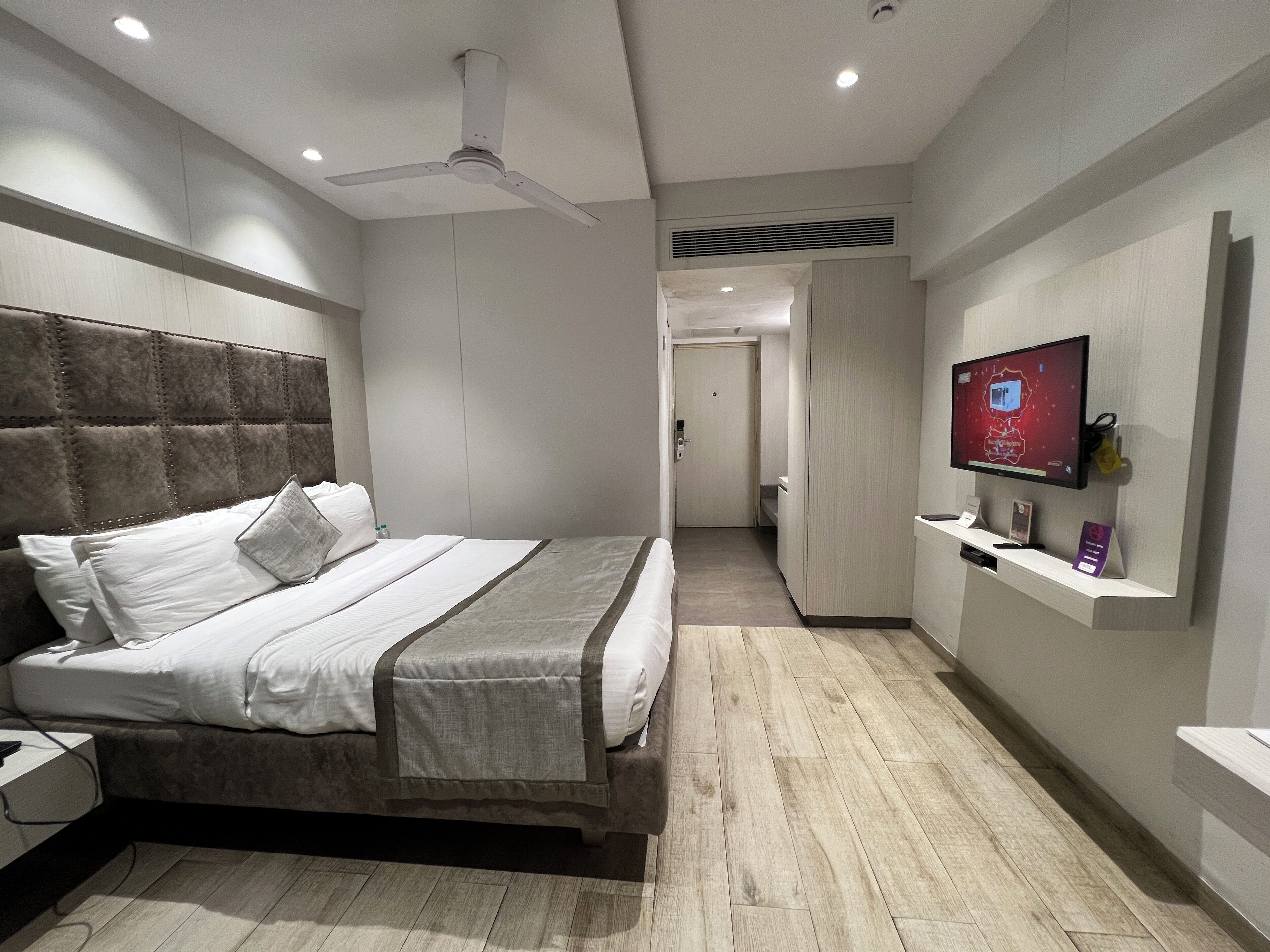 Superior Room | 1 habitación, ropa de cama de alta calidad, edredón y minibar 