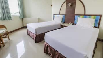 Minibar, desk, free WiFi, bed sheets