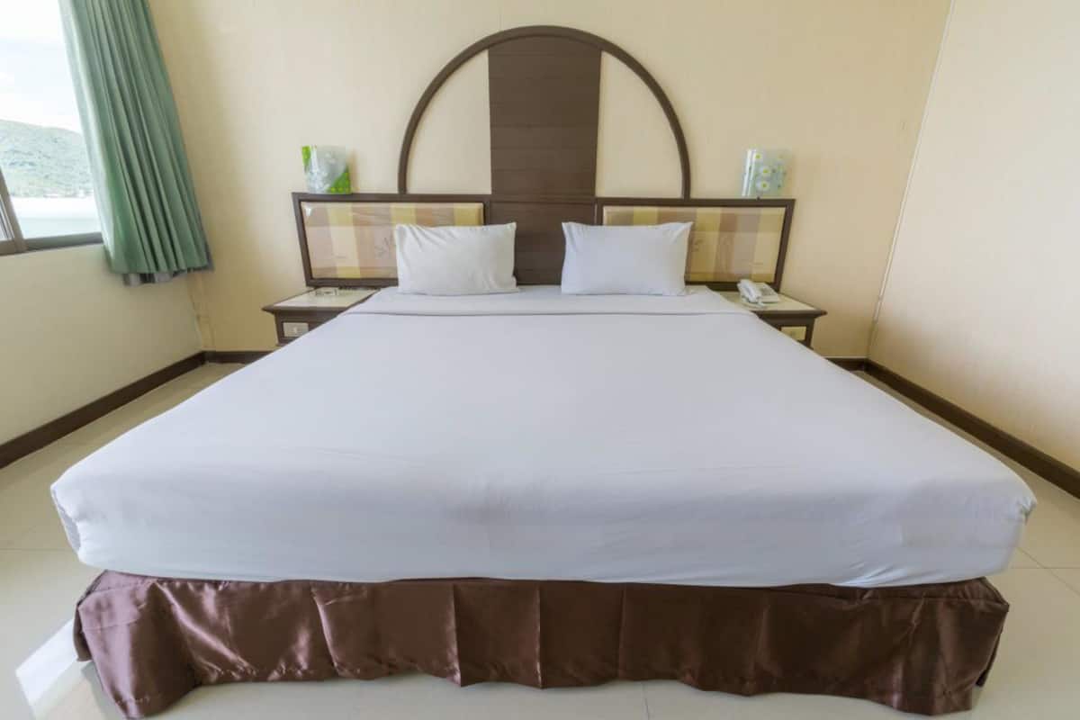 Habitación estándar | Minibar, escritorio, wifi gratis y ropa de cama