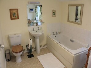 Double or Twin Room, Ensuite | Bathroom