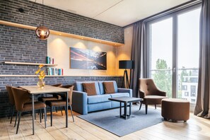 Bird's Nest Penthouse | Coin séjour